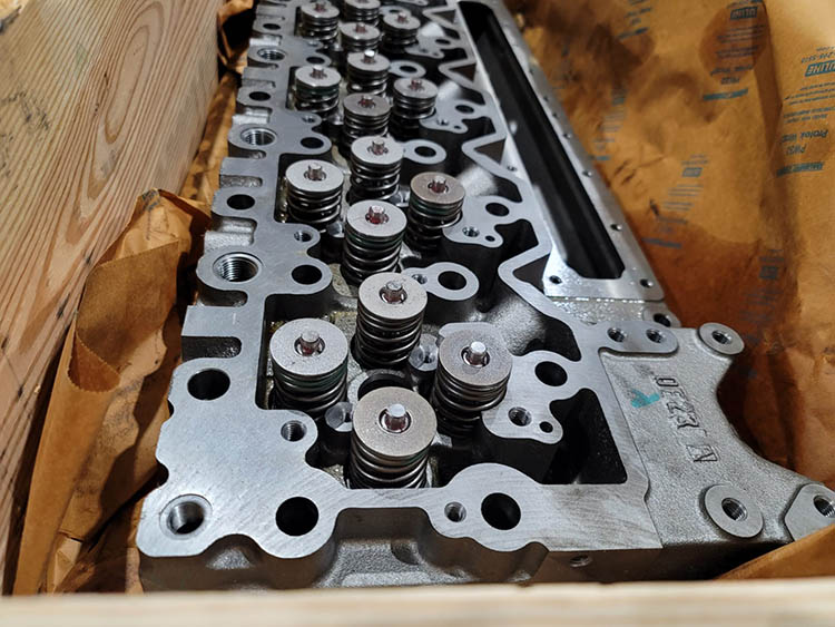 New Cylinder Head for ISL / QSL Cummins Engine | 3969722